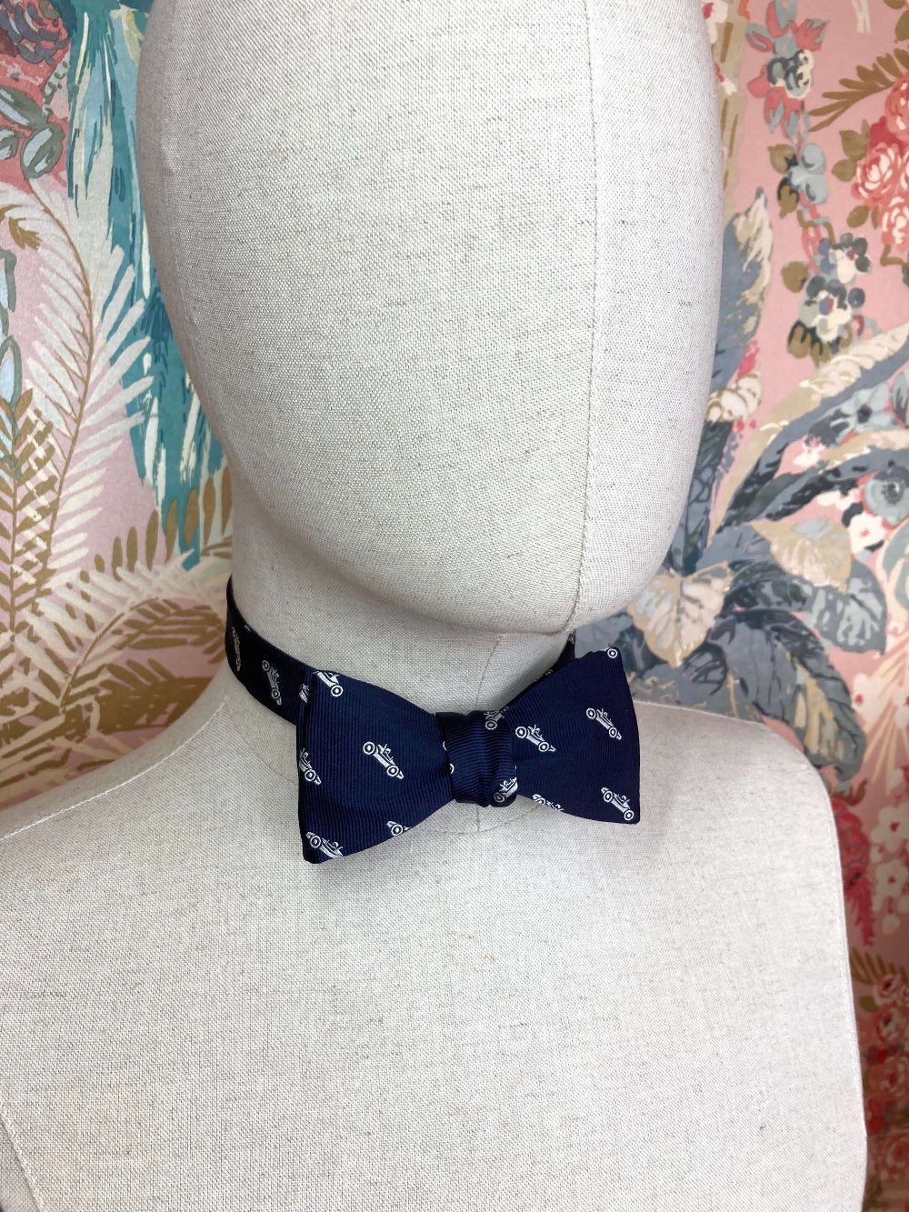 navy blue and white racing cars jacquard silk self tie bow tie